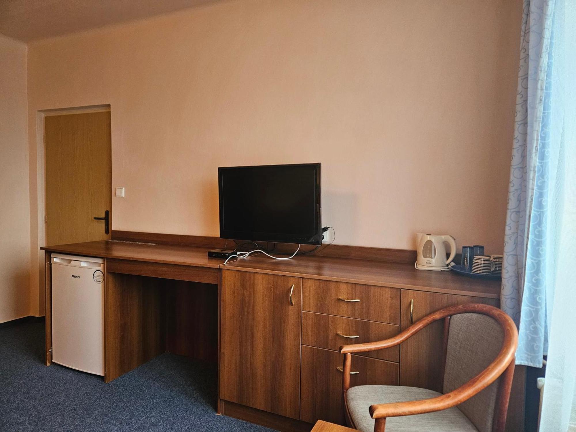 Hotel Trim Pardubice Exterior photo