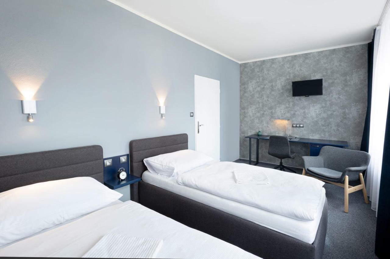 Hotel Trim Pardubice Exterior photo